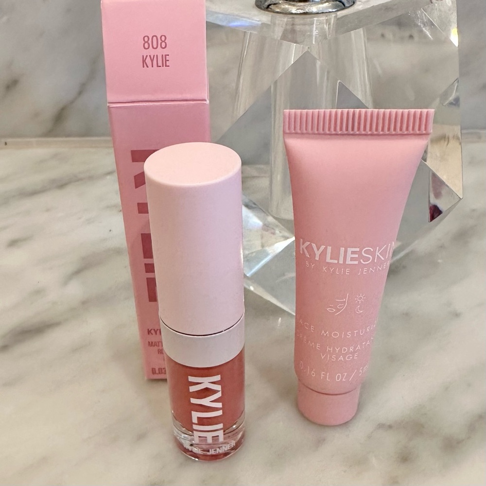 2/$12 * New Kylie Matte Liquid Lip & Moisturizer Minis Bundle